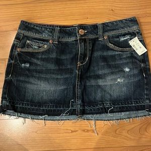 Destroyed Dark denim jean skirt NWTs- Aeropostale super cute raw hem